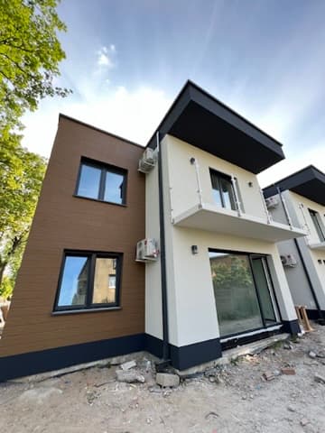 53CCA511-B1C0-4254-B611-F2D84650947F 4 5005 c